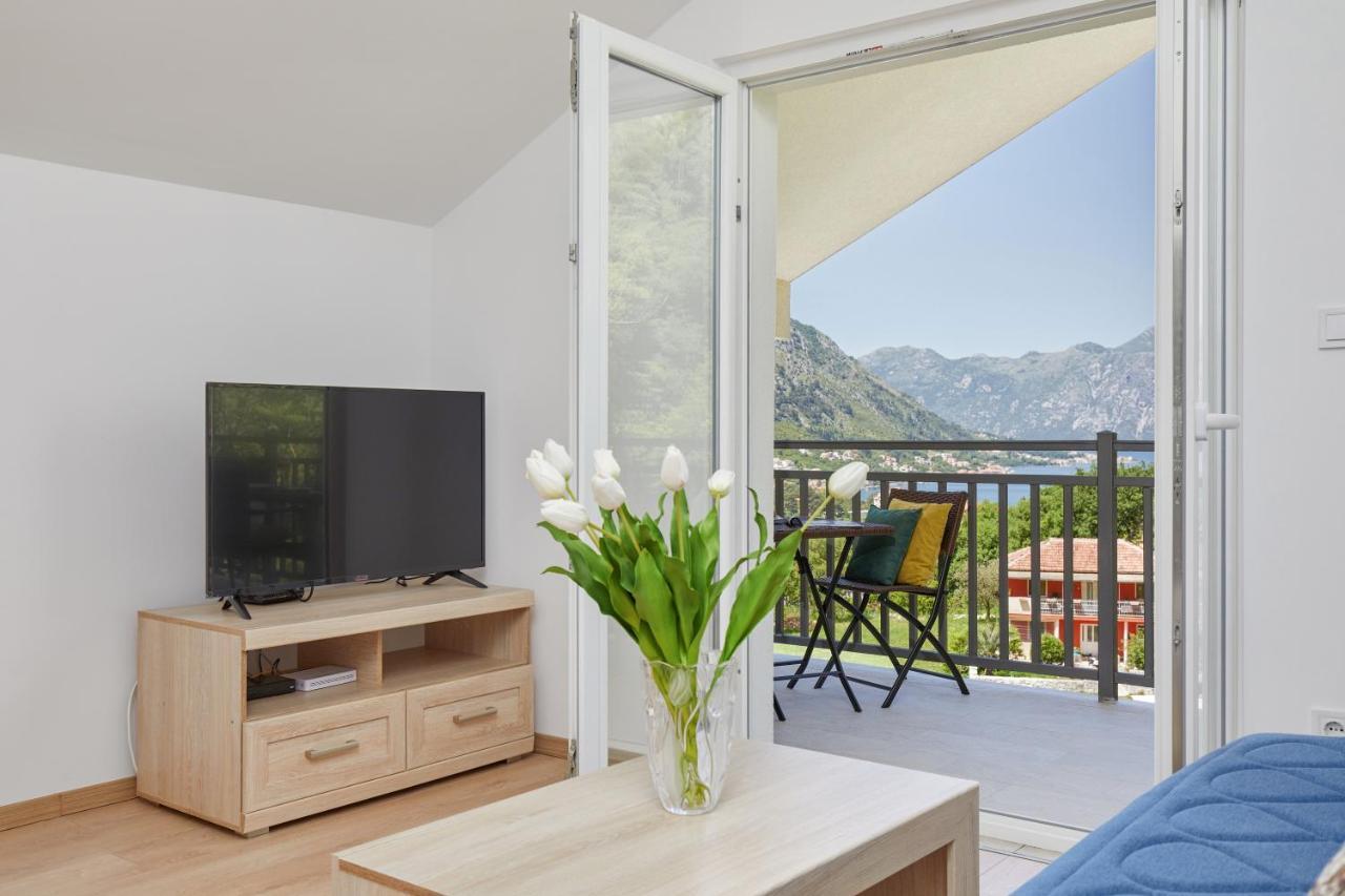 Peaceful Sunhill Apartments Котор Екстериор снимка