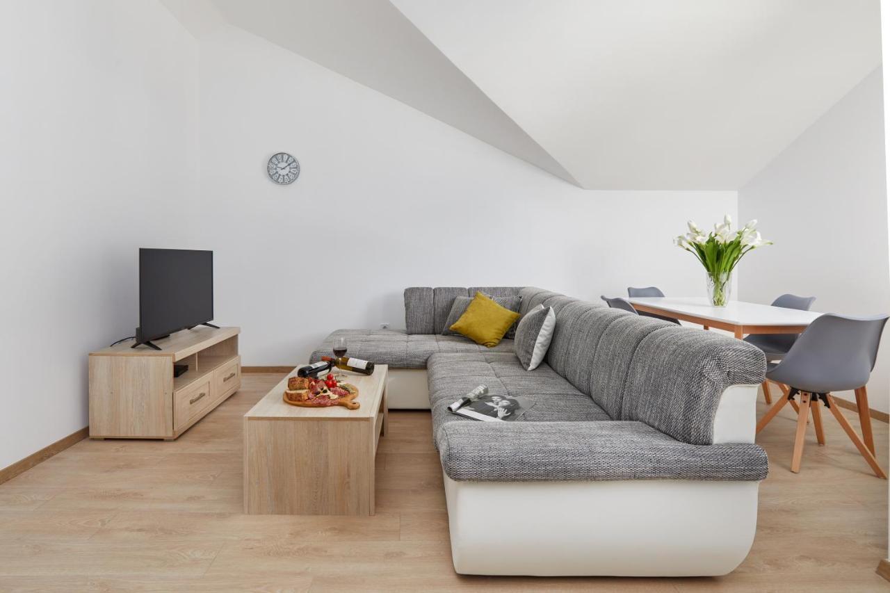 Peaceful Sunhill Apartments Котор Екстериор снимка
