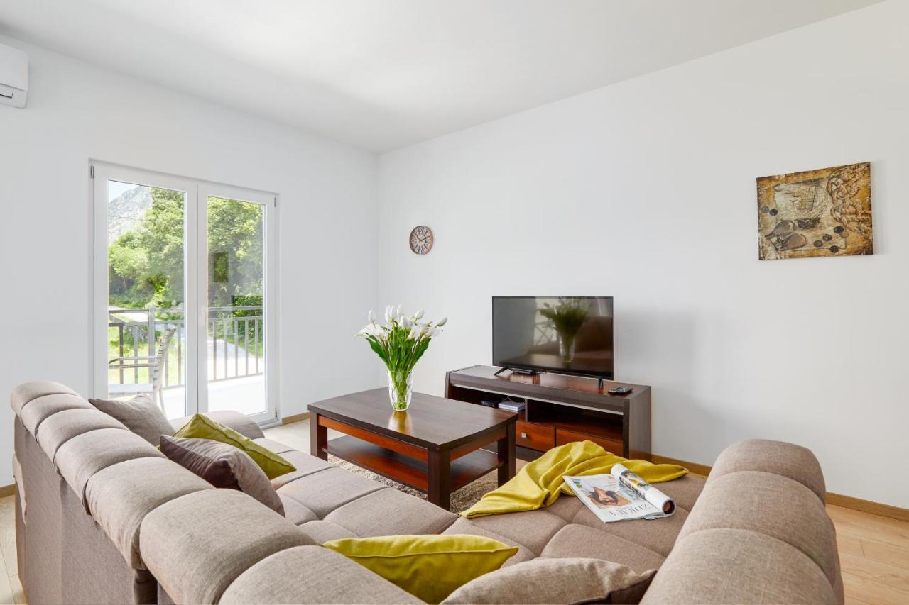 Peaceful Sunhill Apartments Котор Екстериор снимка