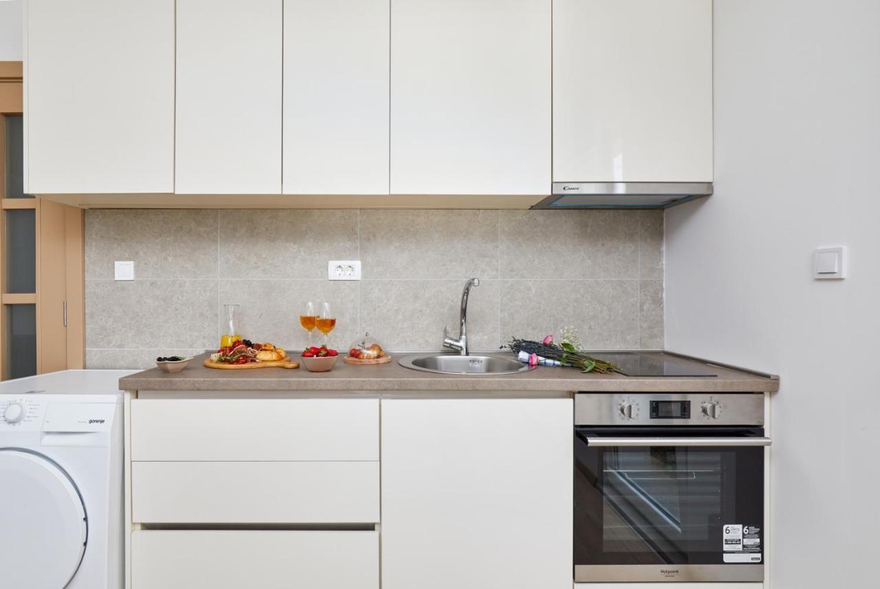 Peaceful Sunhill Apartments Котор Екстериор снимка