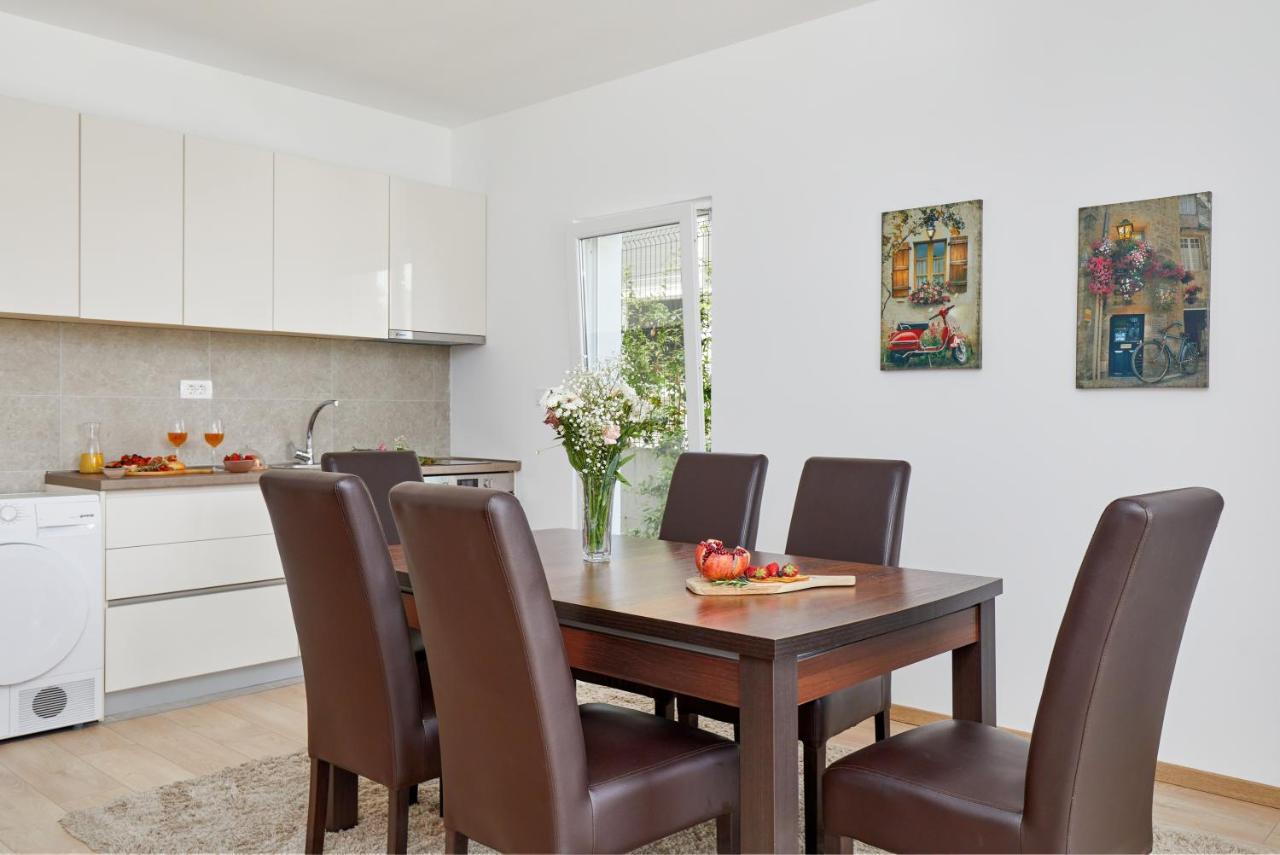 Peaceful Sunhill Apartments Котор Екстериор снимка