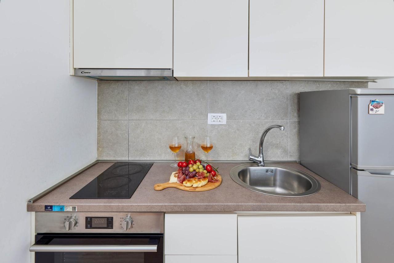 Peaceful Sunhill Apartments Котор Екстериор снимка